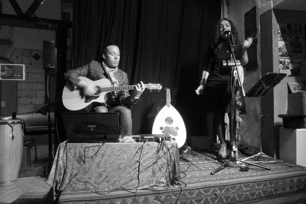 Simone Alves / Yann Gourvil / astrakan project Grenoble concert Le Karkadé mars 2014 musique bretonne