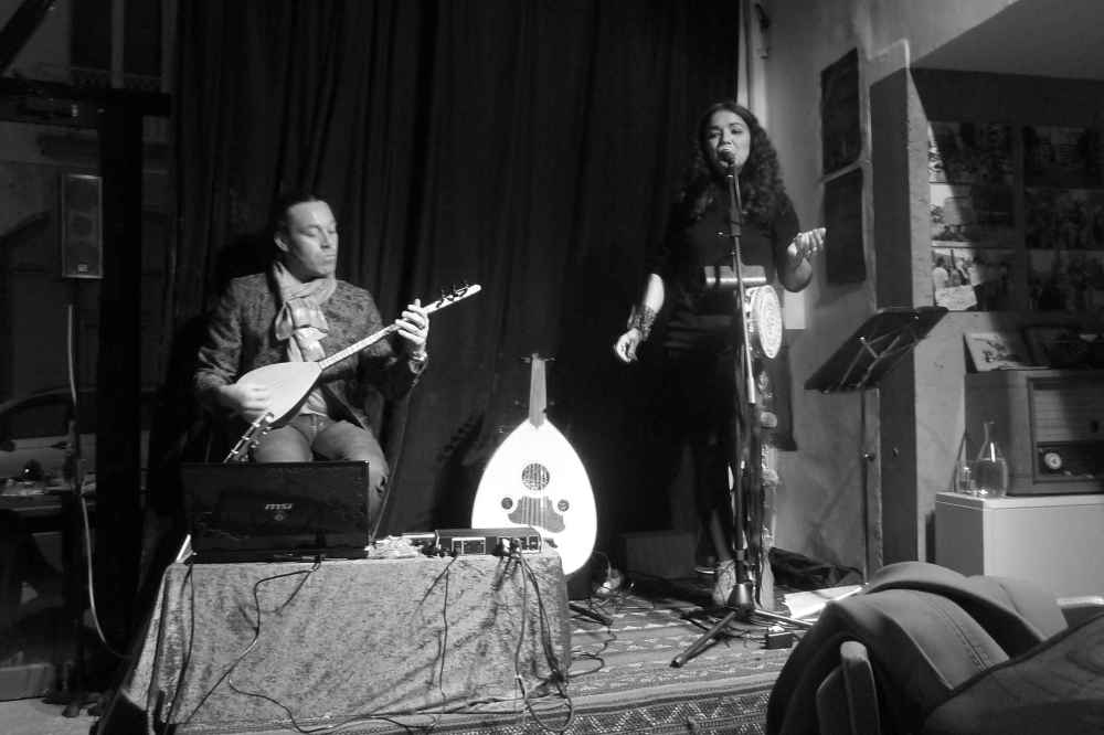 Simone Alves / Yann Gourvil / astrakan project Grenoble concert Le Karkadé mars 2014 musique bretonne